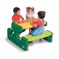 Little Tikes Veľký piknikový stolík Evergreen