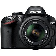 Nikon D3200 + Objektiv 18-55 AF-S DX VR